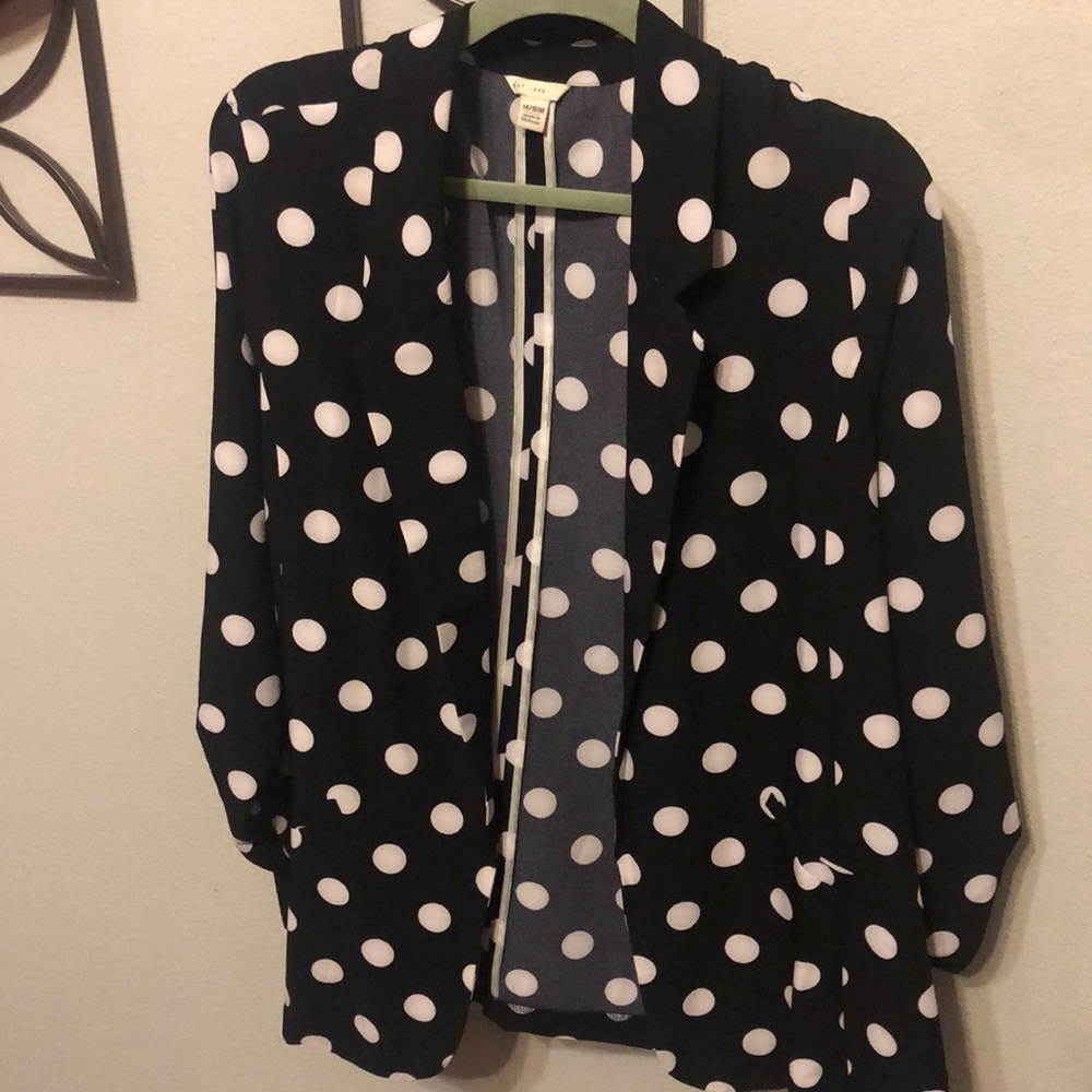 Light blazer just in time for Spring!